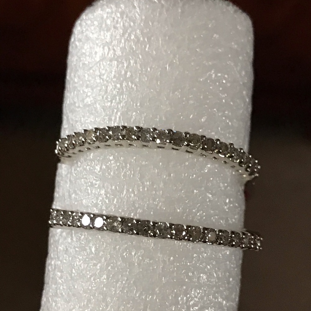 Beautiful 10k hoops 1” with diamonds